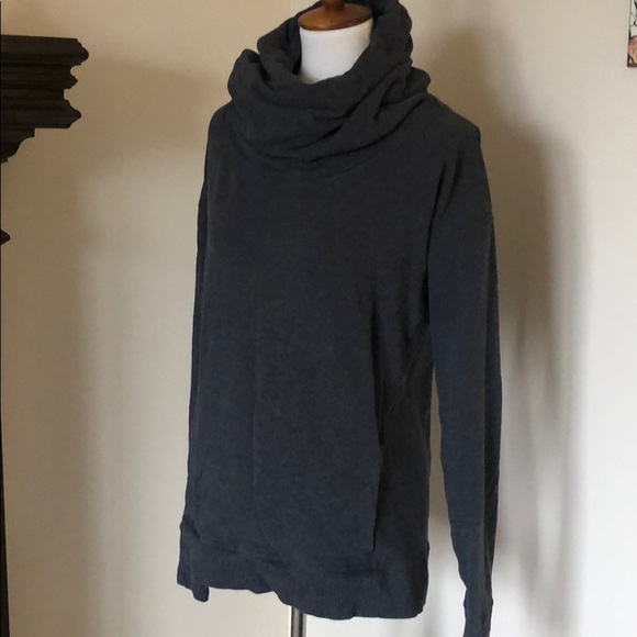 Lululemon hoodie, size 6 dark gray - Picture 1 of 6